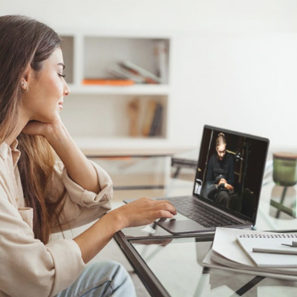 Pre-recorded lash and brow webinars by Elleebana Master Trainers